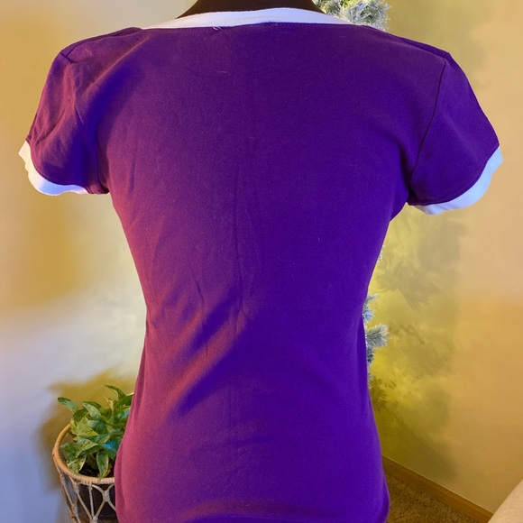 Women’s Minnesota Vikings T-shirt - Picture 2 of 4